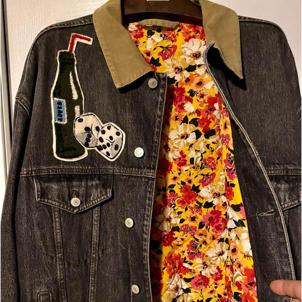 Gucci denim jacket worn 5x like new - Picture 3 of 3